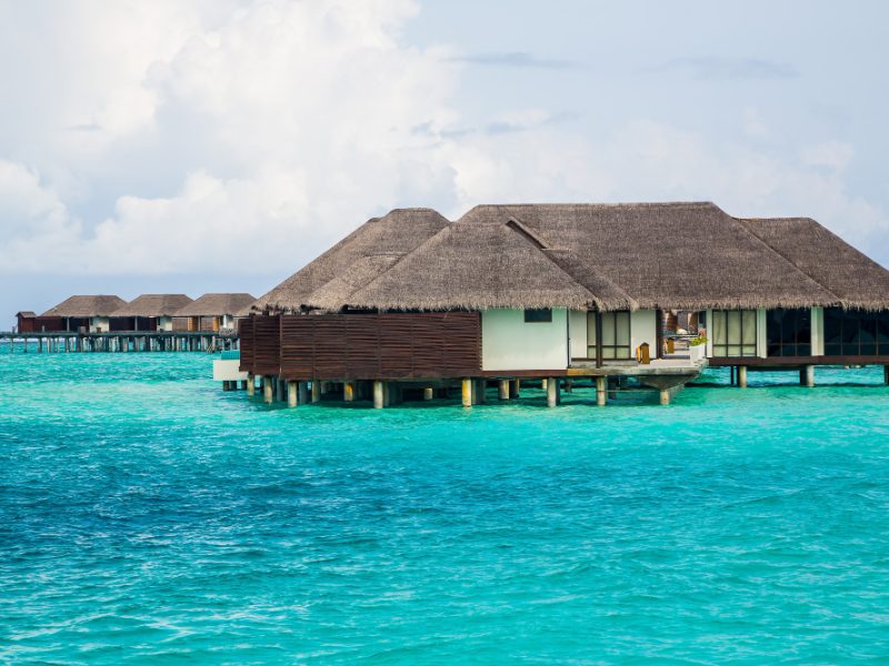 The Maldivian Retreat: Experience Luxury, Beach Bliss, and Nature’s Wonders